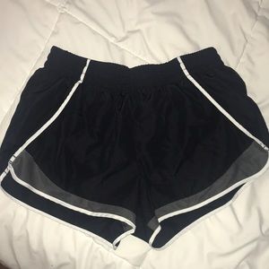 Trainer shorts